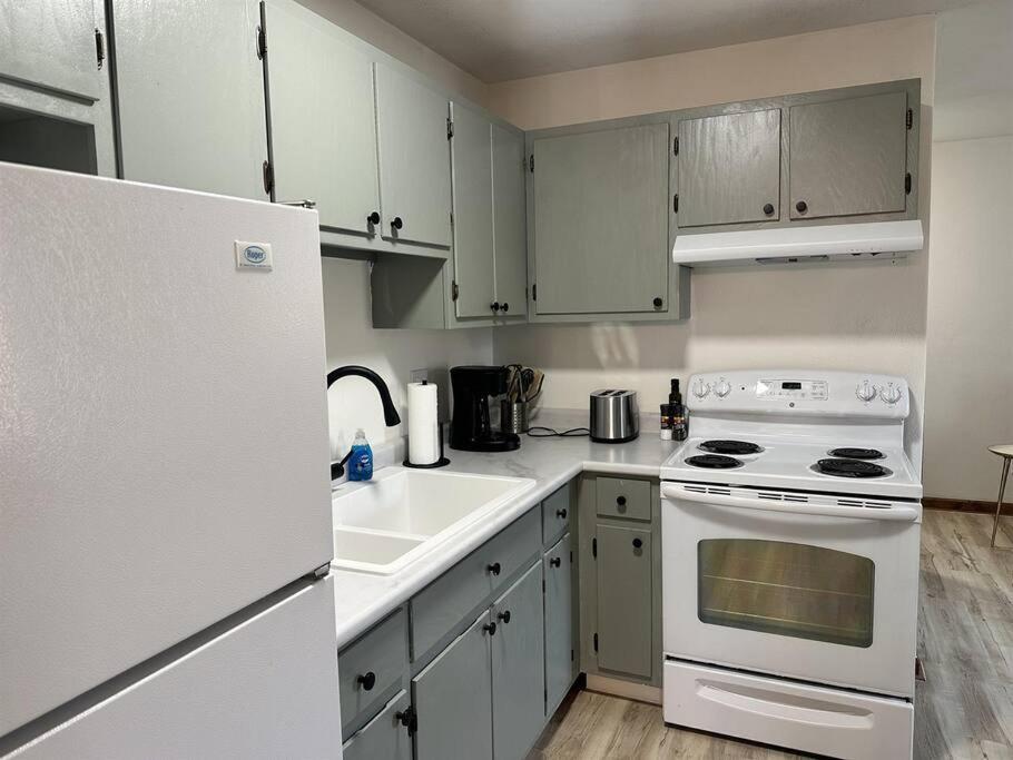 Capital Suite On 6Th Street - King Bed / Downtown! Springfield Exterior foto